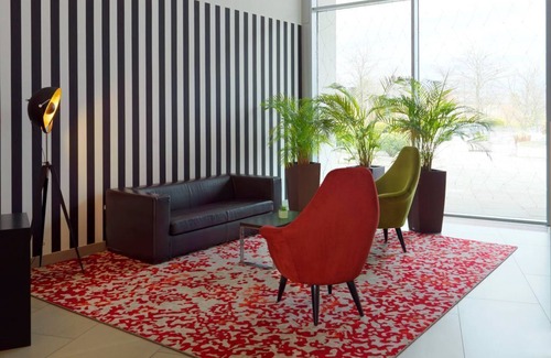 Leubnitz-Neuostra House | Superior Double Room - Ramada by Wyndham Dresden