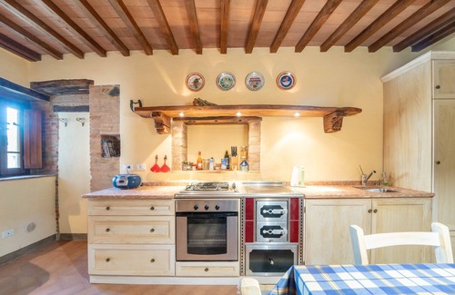 Castelnuovo di Val di Cecina Apartment | Superior apt for four people, ideal for families with outdoor terrace