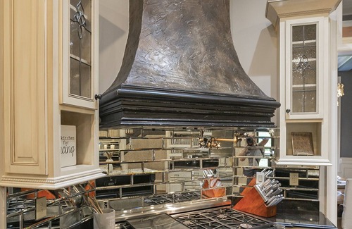 Nashville House | Supreme Luxury for Big Families