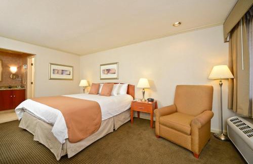 Mountain View Hotel | SureStay Plus Hotel by Best Western Mountain View