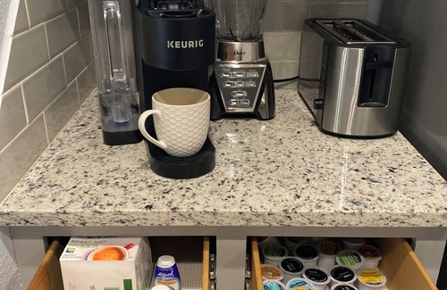 Leander House | Surrounded by hills + xll spa + pool table + game room + two master rooms