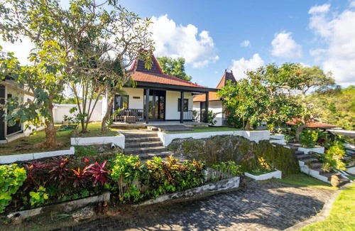 Legian Villa | Surya Melasti Beach Villa