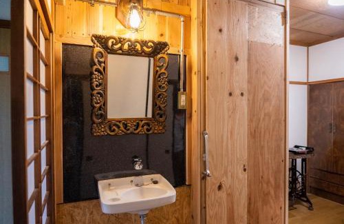 Kamisuwa Onsen Apartment | Suwa tiny house 一棟まるまる貸切 limited to 1group per day