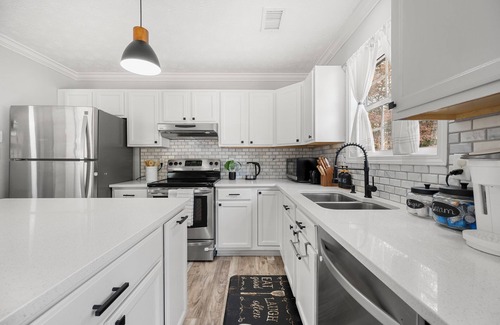 Suwanee House | Suwanee urban haven