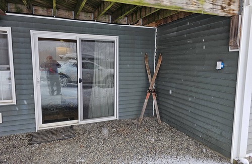 Swain Apartment | Swain Hill Hideaway offers beautiful ski area view. Accommodates 4 guests.