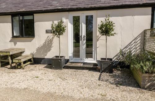 Sedgehill House | Swallow Cottage