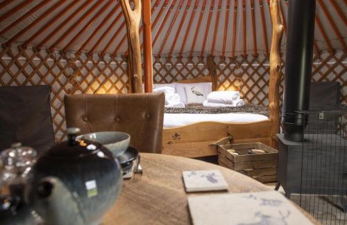 Hawes House | Swallow