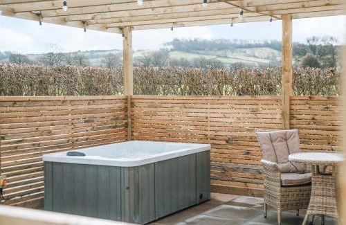 Westbrook Court House | Swallow Lodge - Uk42540