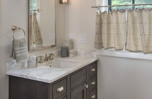 Jackson House | Sweeping Views, Eco Friendly Modern House with Luxury Finishes