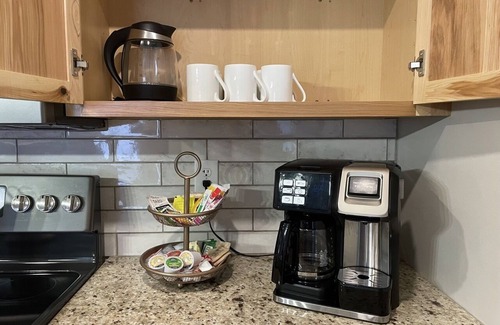 Crouch Crossroad House | Sweet Seclusion In The Heart Of The Tri-Cities Bristol/ETSU/JCMC Sleeps 6