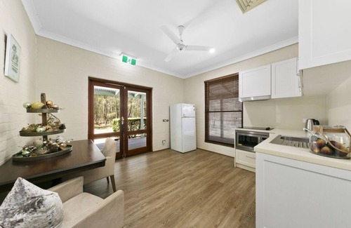 Pokolbin House | Sweetacres Hunter Valley - 5 uniquely styled cottages and stunning main house