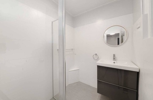 The Rocks House | Sydney CBD 3 bedroom house in historical neighbourhood, The Rocks