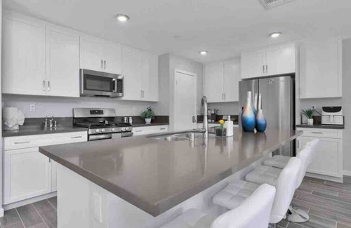 Desert Hot Springs House | Sylvanus V Mnasi 3 12651 Sylvanus Dr DHS