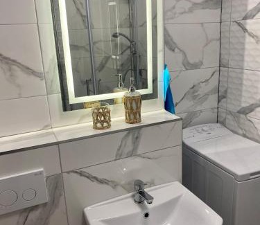 Glogow Apartment | Szmaragdowy Zakątek