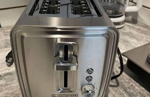 Medicine Hat House | T-Lee’s Suite! Quiet & Cozy. Dog Friendly! Walking/Cycling path near by 😊