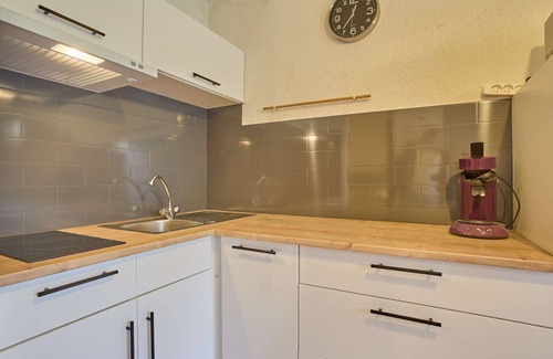 Barbotan-les-Thermes Apartment | T1 bis with private garden and WiFi, in Barbotan