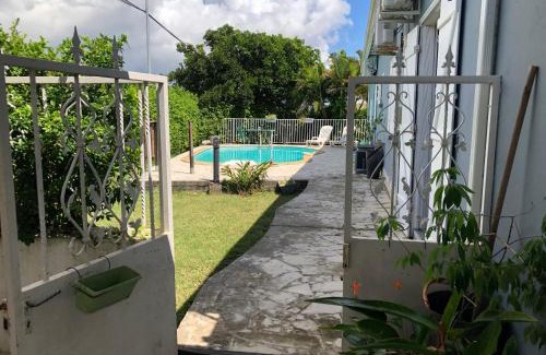 Baie-Mahault Apartment | T2 à Convenance