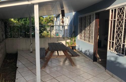 Baie-Mahault Apartment | T2 à Convenance