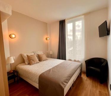 Bourges Apartment | T2 4 pers face gare SNCF Appart Hotel le Cygne D3