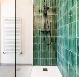 Begles Apartment | T2 avec grande loggia couverte & parking privé au pied du tram C vers Gare St-Jean