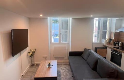 Saint-Marcel Apartment | T2 neuf et moderne climatiser avec Netflix amazon