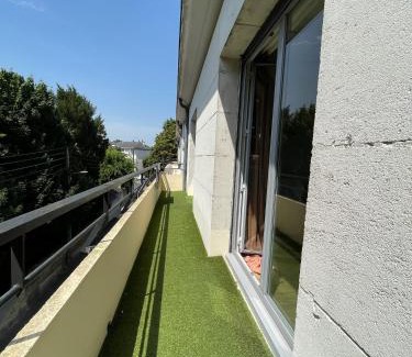 Saumur Apartment | T3 hyper centre parking privé vue château