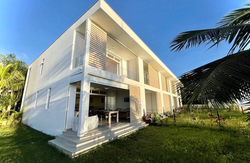 Paea Apartment | Tahatai - Plage Privée, Piscine, Clim & Wifi à la Fibre