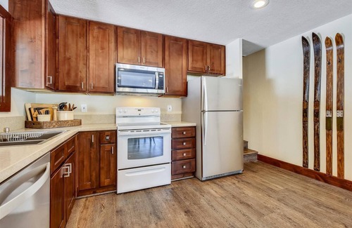 Truckee Condo | Tahoe Donner Condo on the Creek