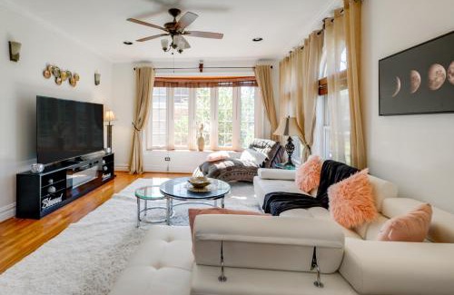 Springfield House | Take Metro to DC! Family Home in Springfield