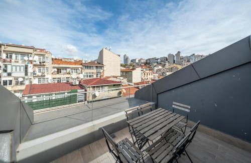 Harbiye Apartment | Taksim Petek Residence by Guestteori