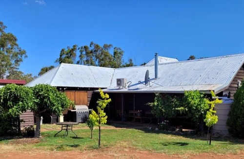 Katrine Other | "Talbot" Rustic style accommodation with Mod Cons