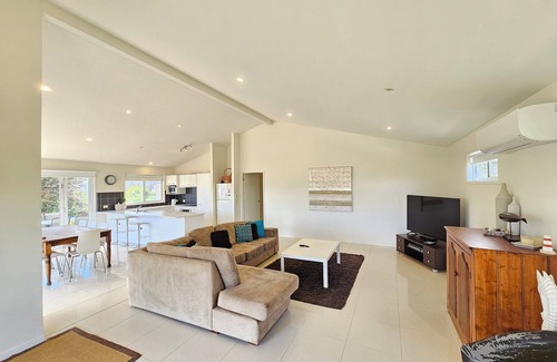 Waterhouse House | Tallara @ Robe - Stop and stay a while