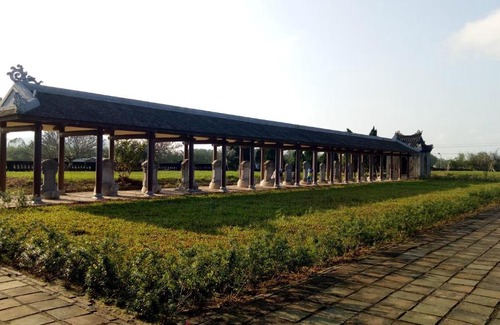 Huong Tra House | Tam Tinh Vien Homestay