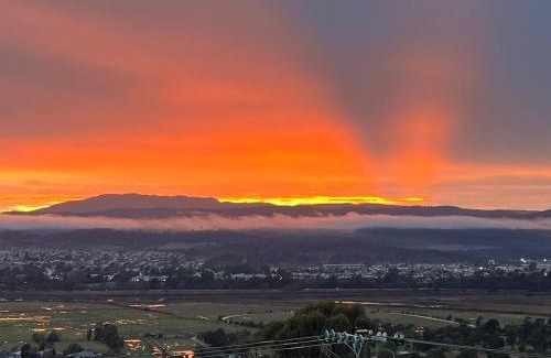 Riverside House | Tamar Riverside Views Retreat