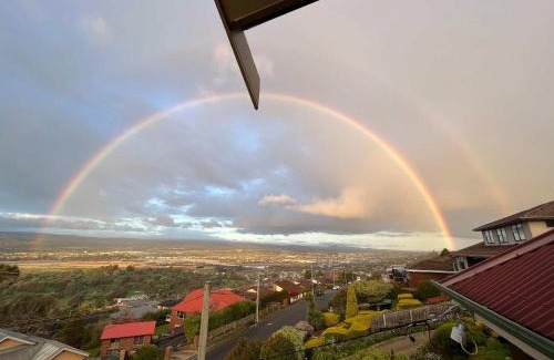 Riverside House | Tamar Riverside Views Retreat
