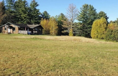 Lake Placid Cottage | Tamarack Cottage Welcomes You ! STR # 200283