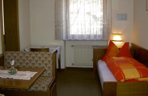 Caines Bed & Breakfast | Tannerhof Bed & Breakfast