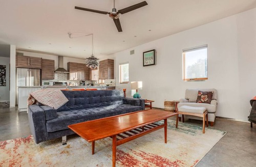 Taos House | Taos Seasons - "Luxury Taos Retreat – Experience the Seasonal Bliss"