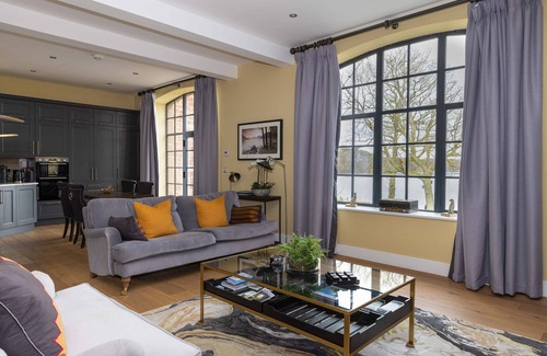 Wing Cottage | Tarn End Cottage 5, Talkin Tarn, Brampton, ideal for a family with activities and historical sites