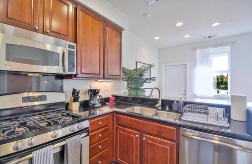 Newhall House | Tasteful San Jose 2BR Townhouse w/Patio, nr Newhall Park, by Blueground