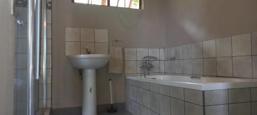 Umtshezi Apartment | Taylor's Nest