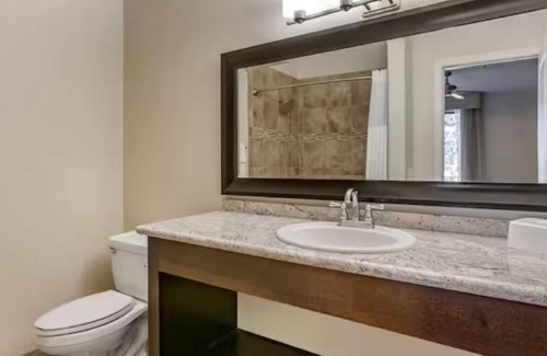 North Scottsdale Resort | TCP Waste Management Golf entrance is steps away from Hilton Links Resort