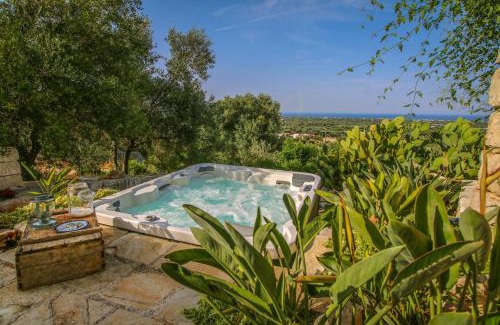 L'Assunta Villa | TD Casa Torchiano Hilltop Pool with Sea View