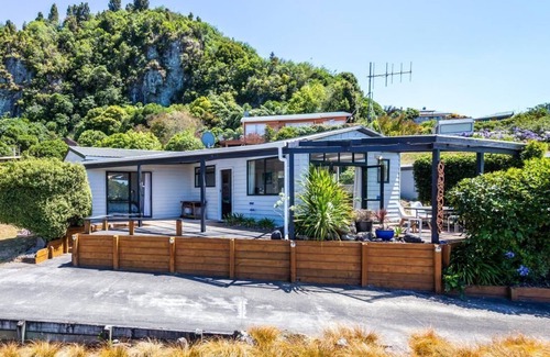 Whareroa Village House | "Te Hokinga" - Whareroa Classic Kiwi Bach Escape