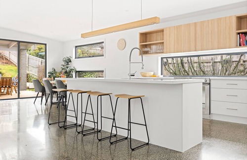 Inverloch Resort | Tea Tree Poolside Retreat