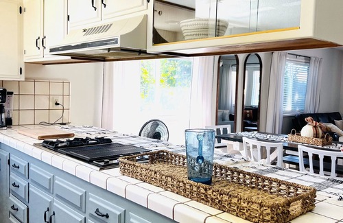 Tehachapi House | Tehachapi Home Away From Home plus Hot Tub