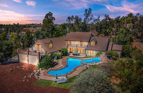 Temecula House | Temecula Romantic Tudor Estate In The Heart Of Wine Country