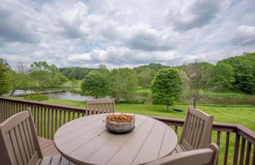 Crumpler House | Temenos on the New River - Easy River Access - Yard Space - Ping Pong