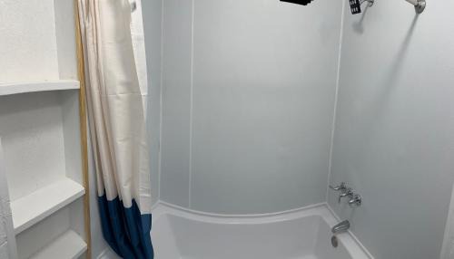 Caryville Hotel | Tennessee Motel