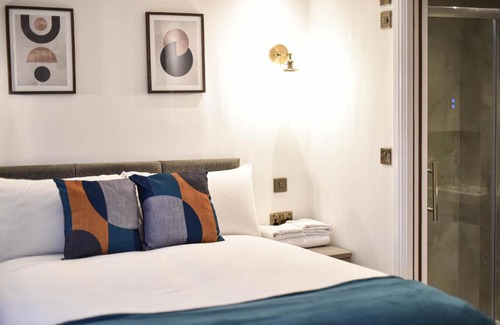 Leamington Spa Hotel | Terrace House